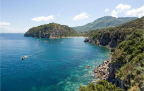 4 Bedroom Nice Home In Ischia